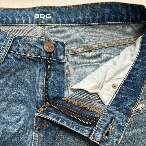 BDG Slim Fit Boyfriend Distressed Denim Women’s Jeans Size 26 - Picture 7 of 12